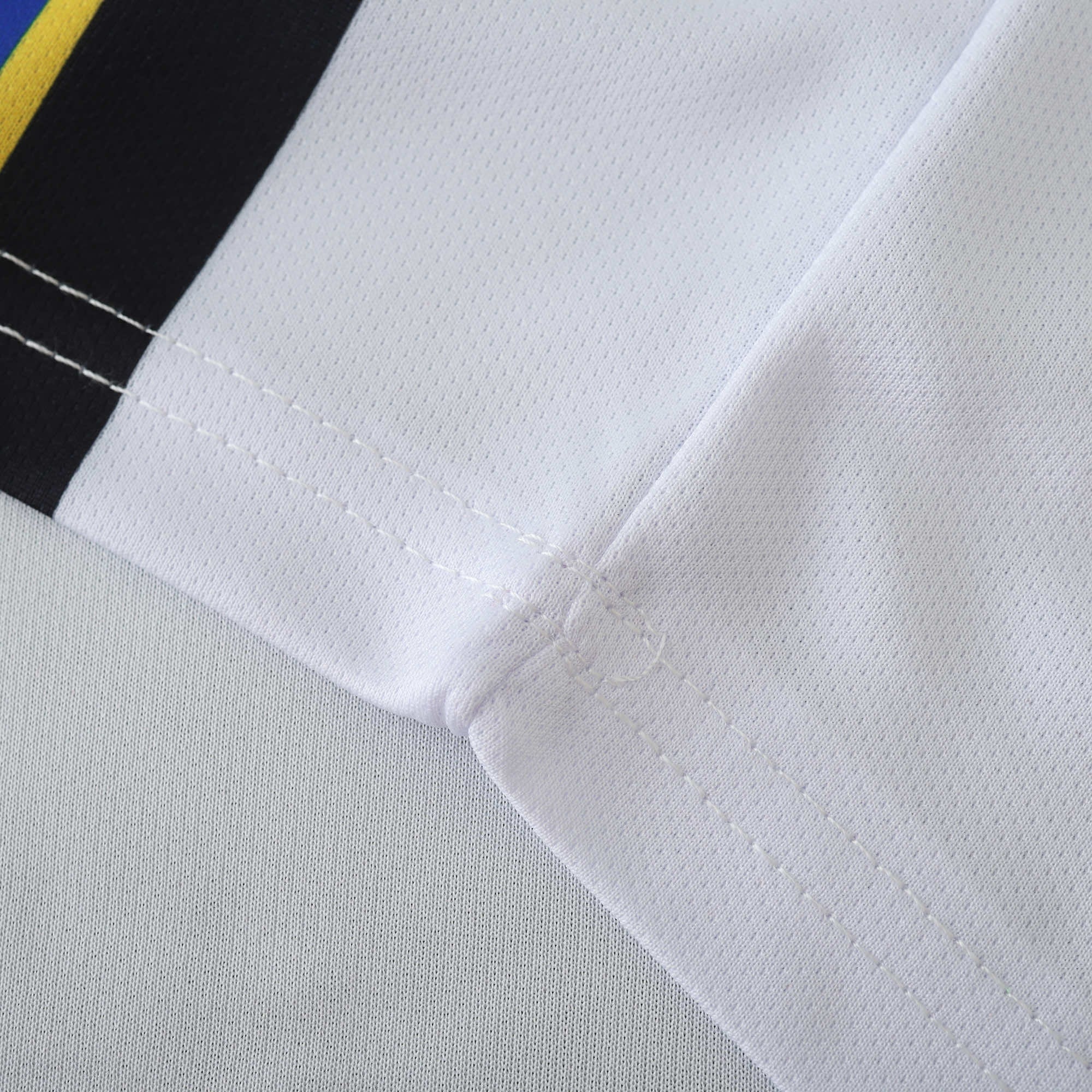 Inter Milan - Retro Away 1997/19 Jersey Pulses Football