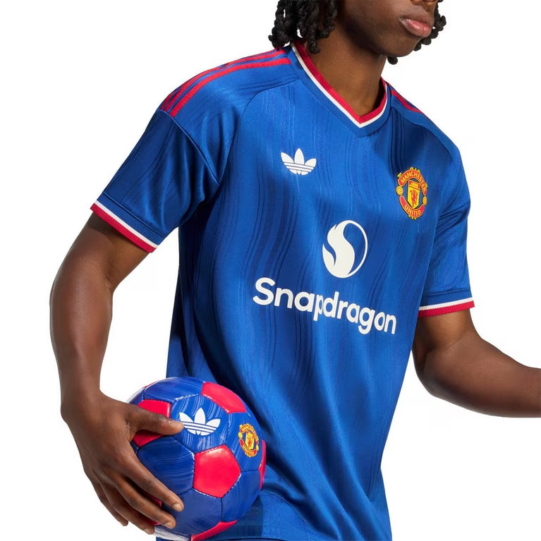 Manchester United Away Jersey 2026/27 - Player Version Pulses Football