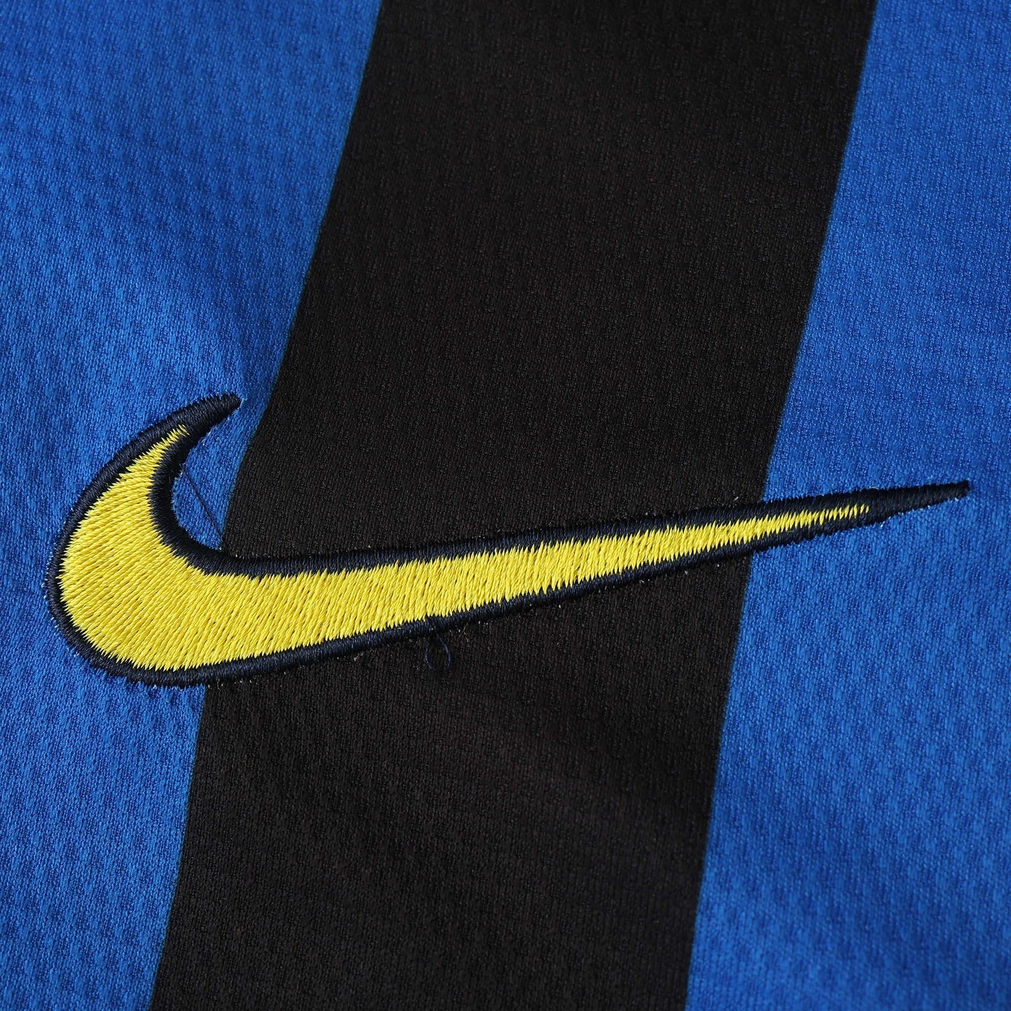 Inter Milan - Retro Home 1998/99 Jersey Pulses Football