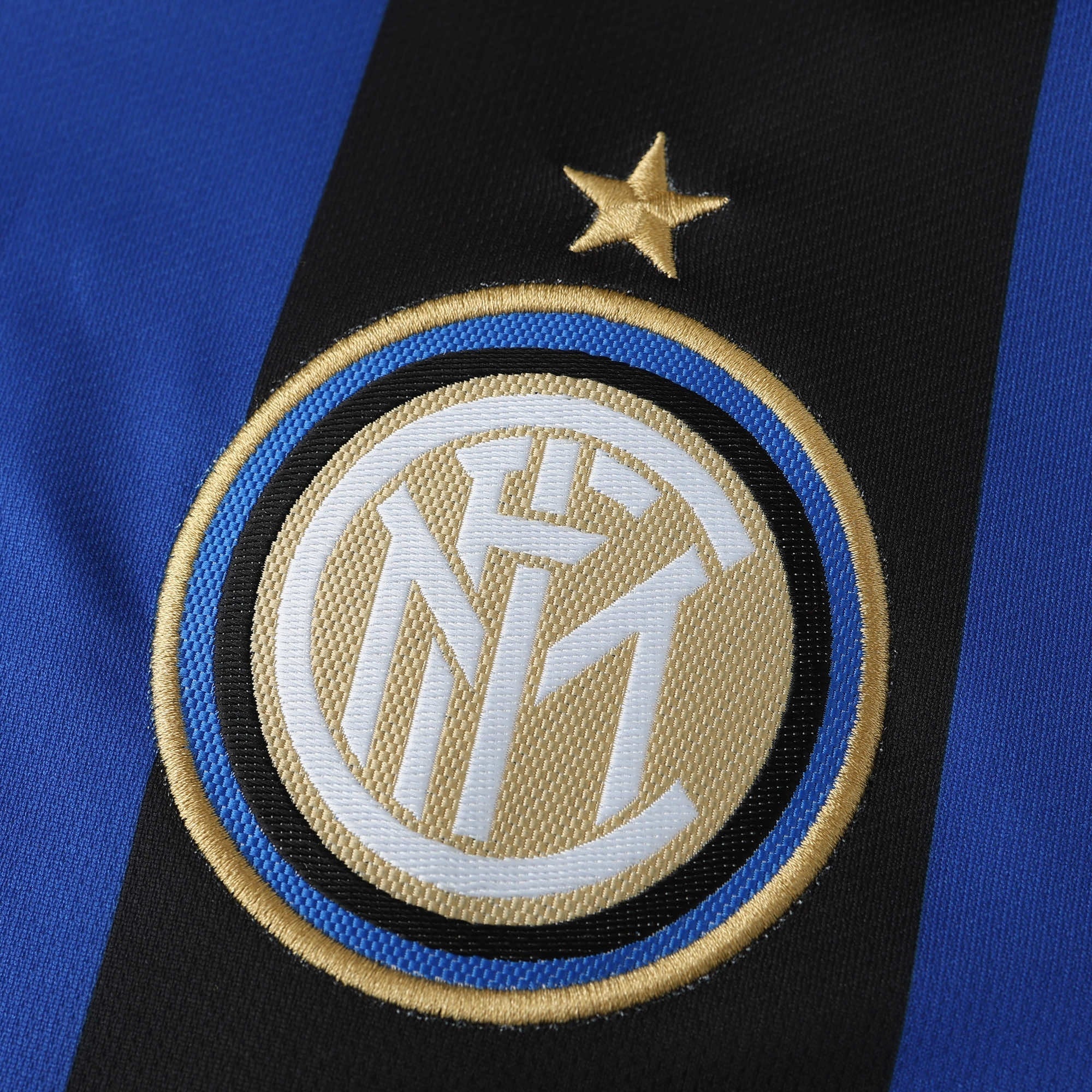 Inter Milan - Retro Home 2008/09 Jersey Pulses Football