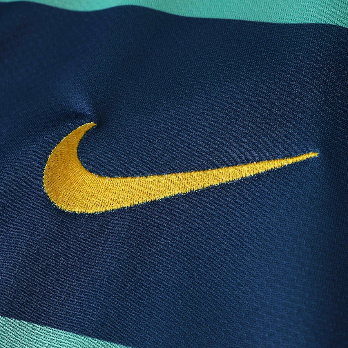Retro Away 2010/11 Shirt Pulses Football