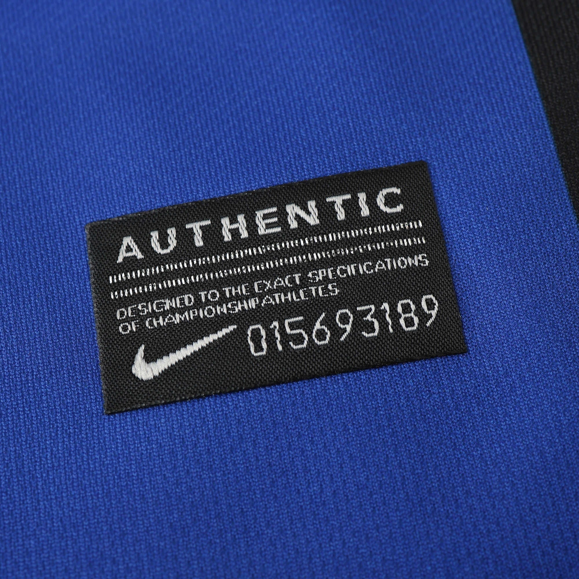 Inter Milan - Retro Home 2008/09 Jersey Pulses Football