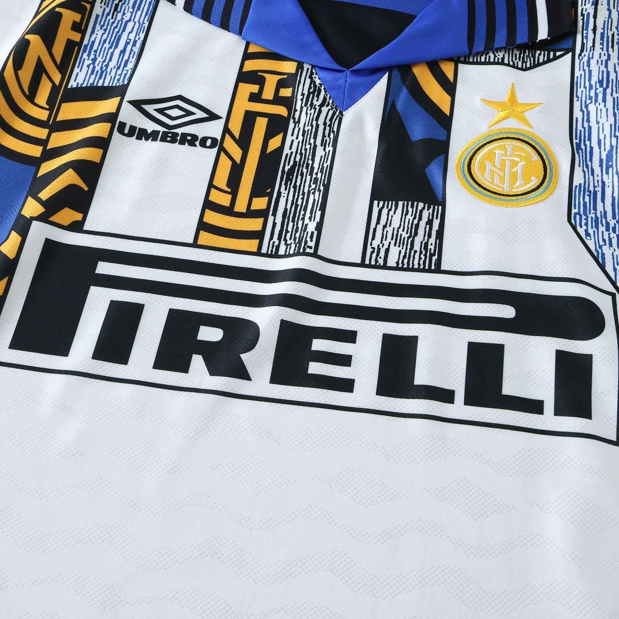 Inter Milan - Retro Away 1995/96 Jersey Pulses Football