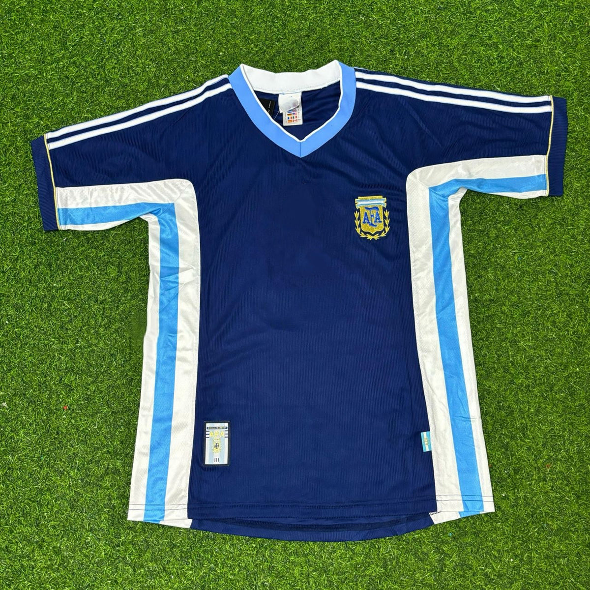 Lionel Messi #10 Argentina Blue Retro Football Jersey Pulses Football