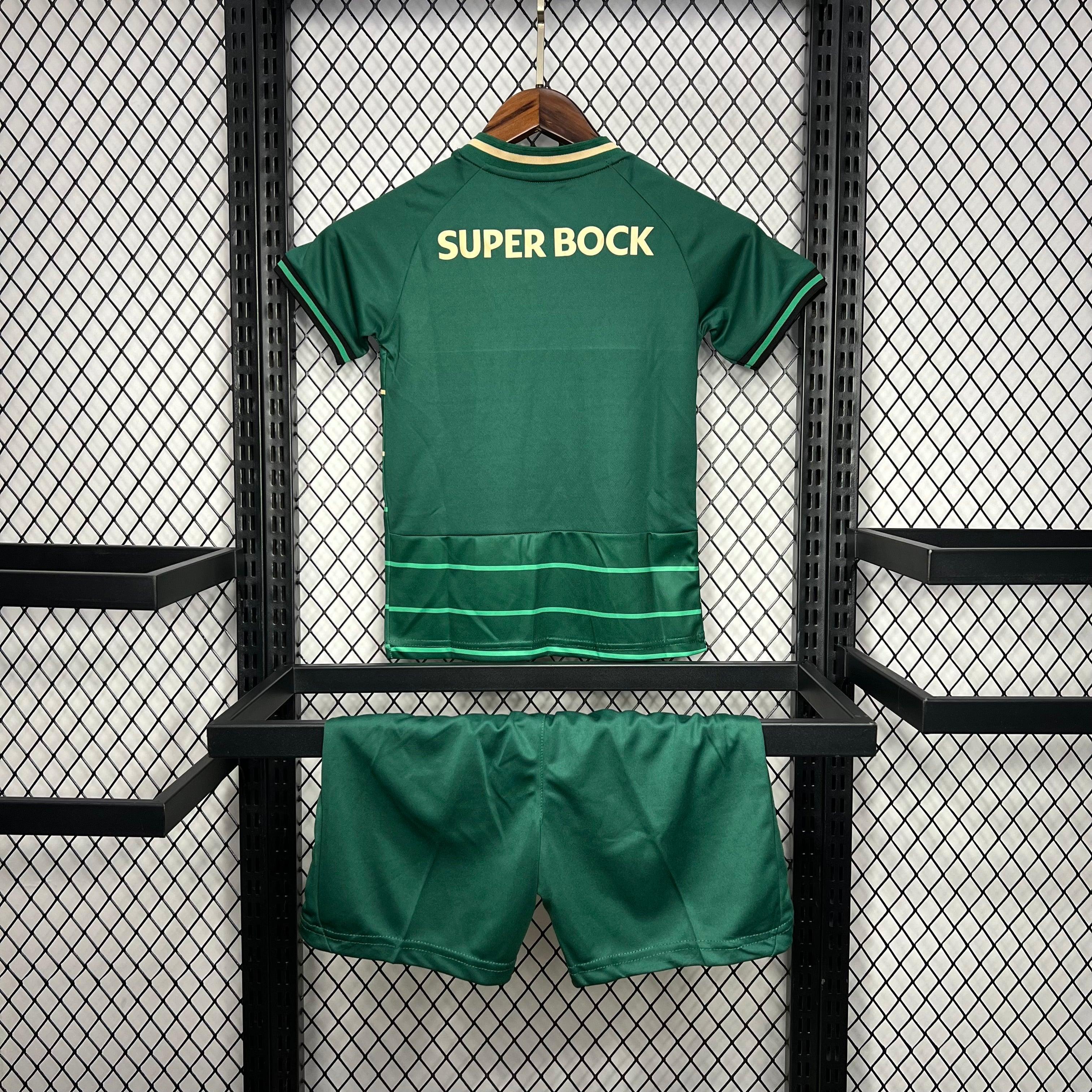 Conjunto Infantil Sporting Away 2024/25 - ÚLTIMAS UNIDADES! 🔥💚