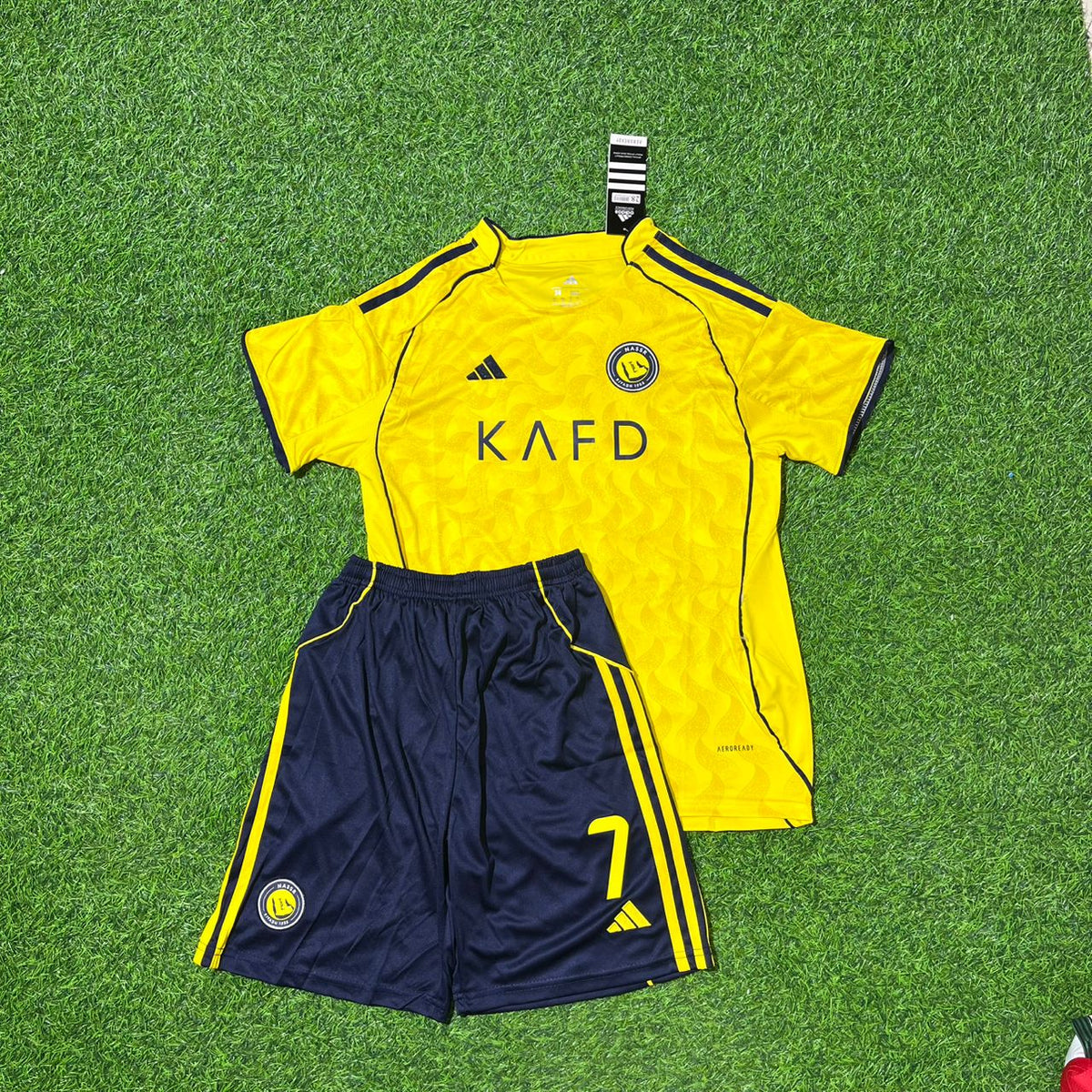 Cristiano Ronaldo CR7 Al Nassr Saudi 2025/2026 New Season Football Jersey Kit Pulses Football