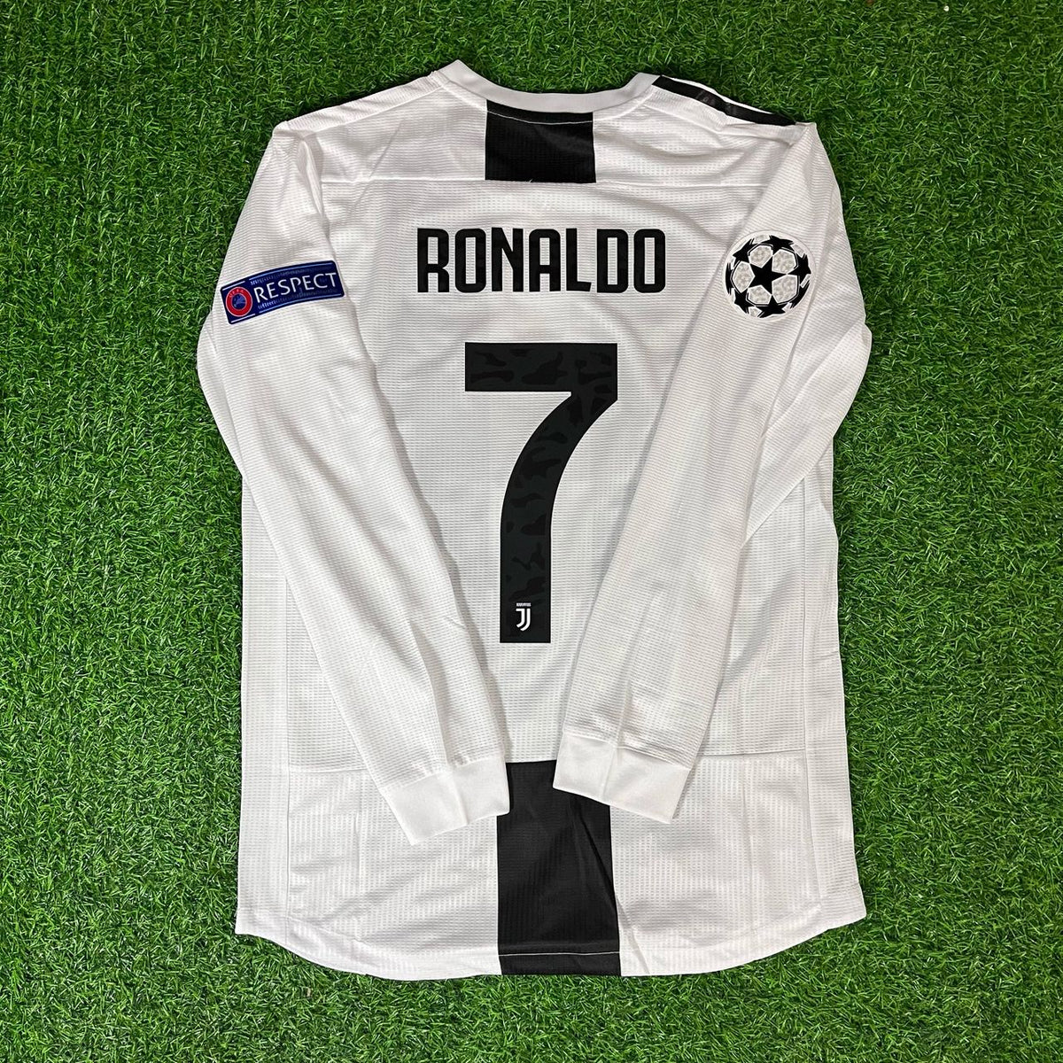 Cristiano Ronaldo Juventus 2018 2019 Long-Sleeve Retro Jersey Trikot Pulses Football