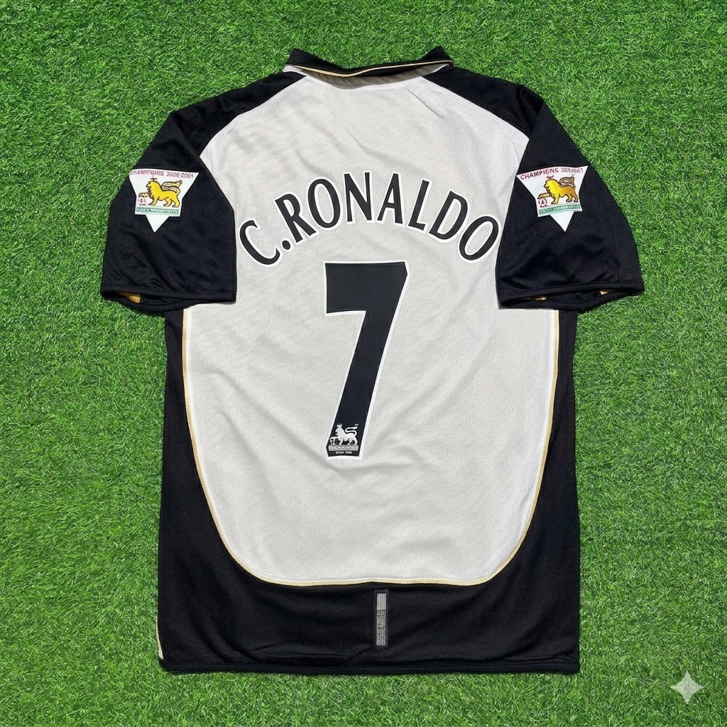 Cristiano Ronaldo #7 Manchester United 2001-2002 Reversible Retro Jersey Pulses Football
