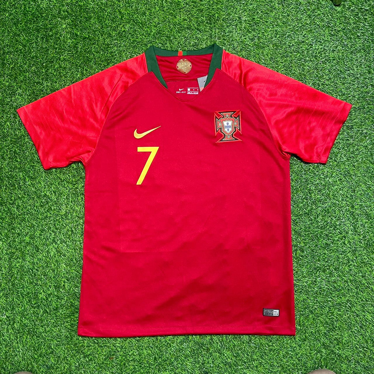 Cristiano Ronaldo Portugal 2018 Retro Football Jersey Pulses Football