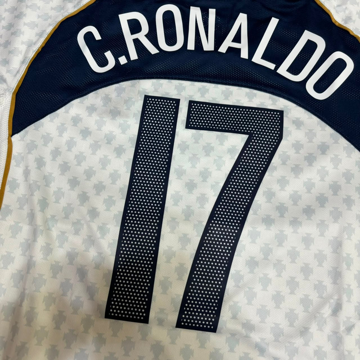 Cristiano Ronaldo 17 Portugal EURO 2004 Retro White Away Soccer Kit Jersey Trikot Soccer Shirt Pulses Football