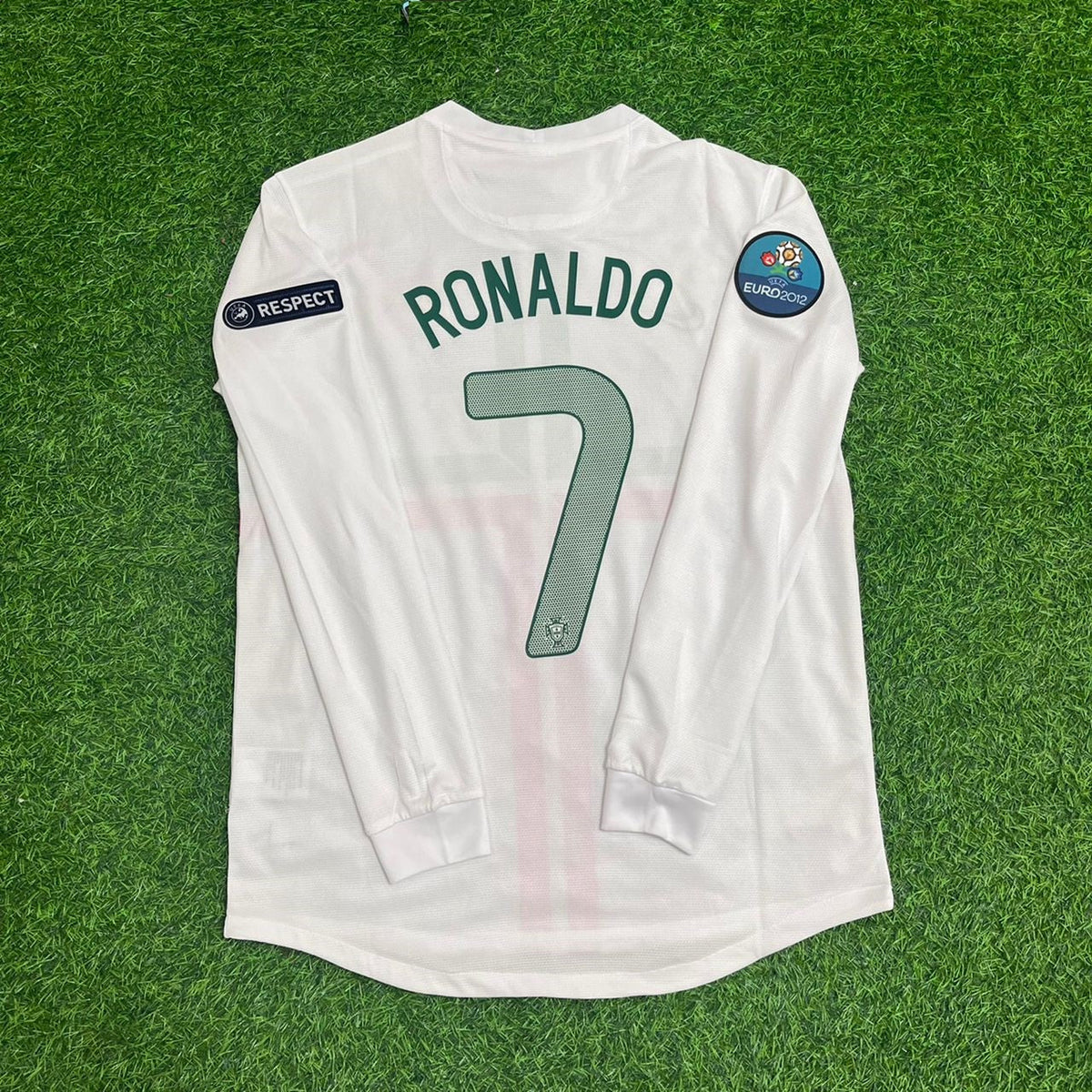 Cristiano Ronaldo Portugal EURO 2012 Long Sleeves Retro Jersey Pulses Football