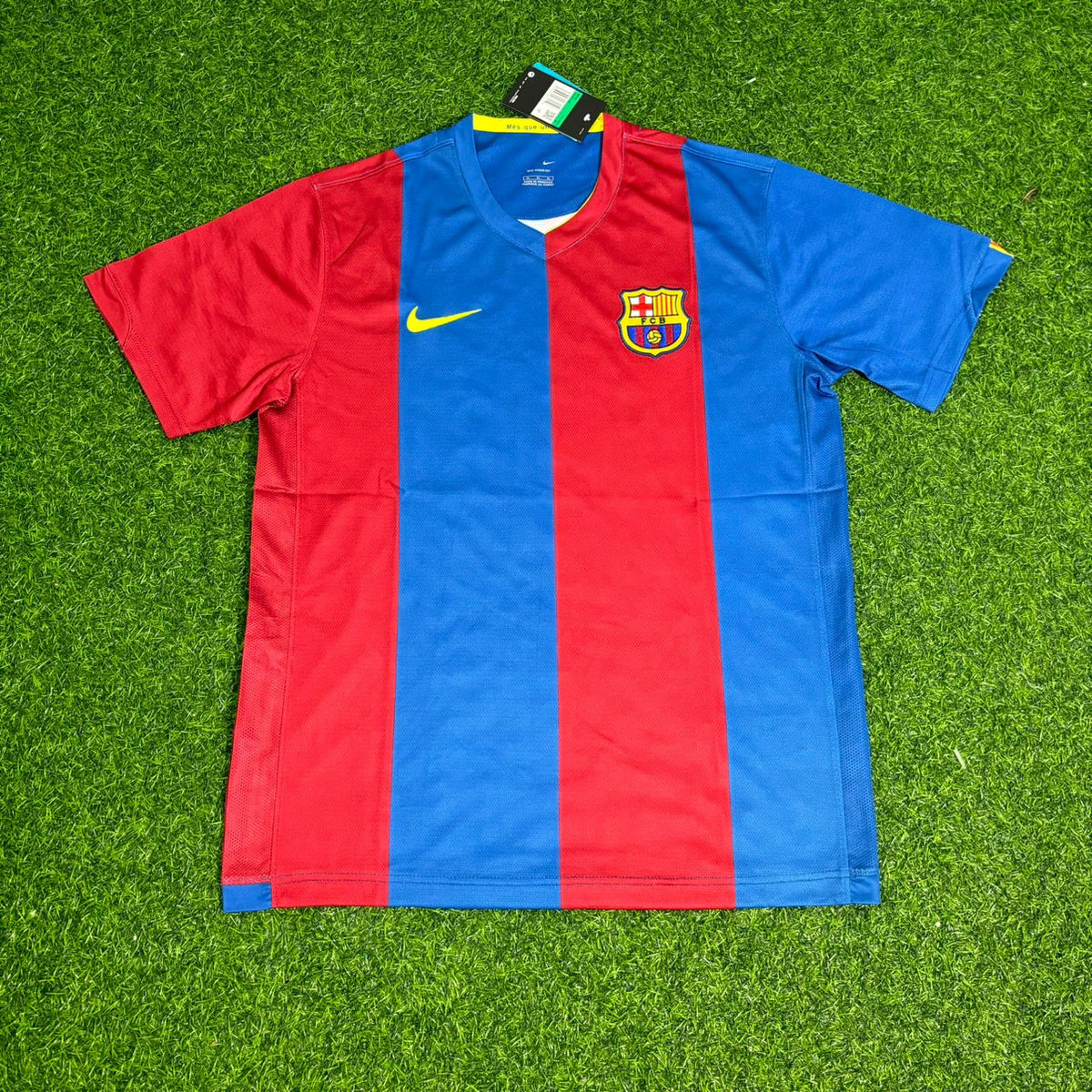 Lionel Messi Barcelona 2006/2007 Home Retro Football Jersey Pulses Football