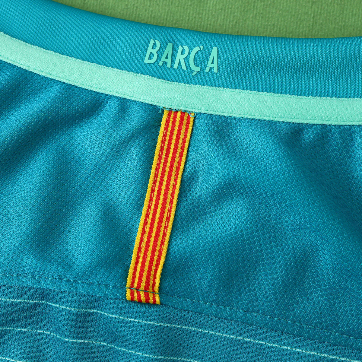 Lionel Messi #10 – Barcelona 2016/17 Away Retro Jersey Trikot Maillot Soccer Shirt Pulses Football