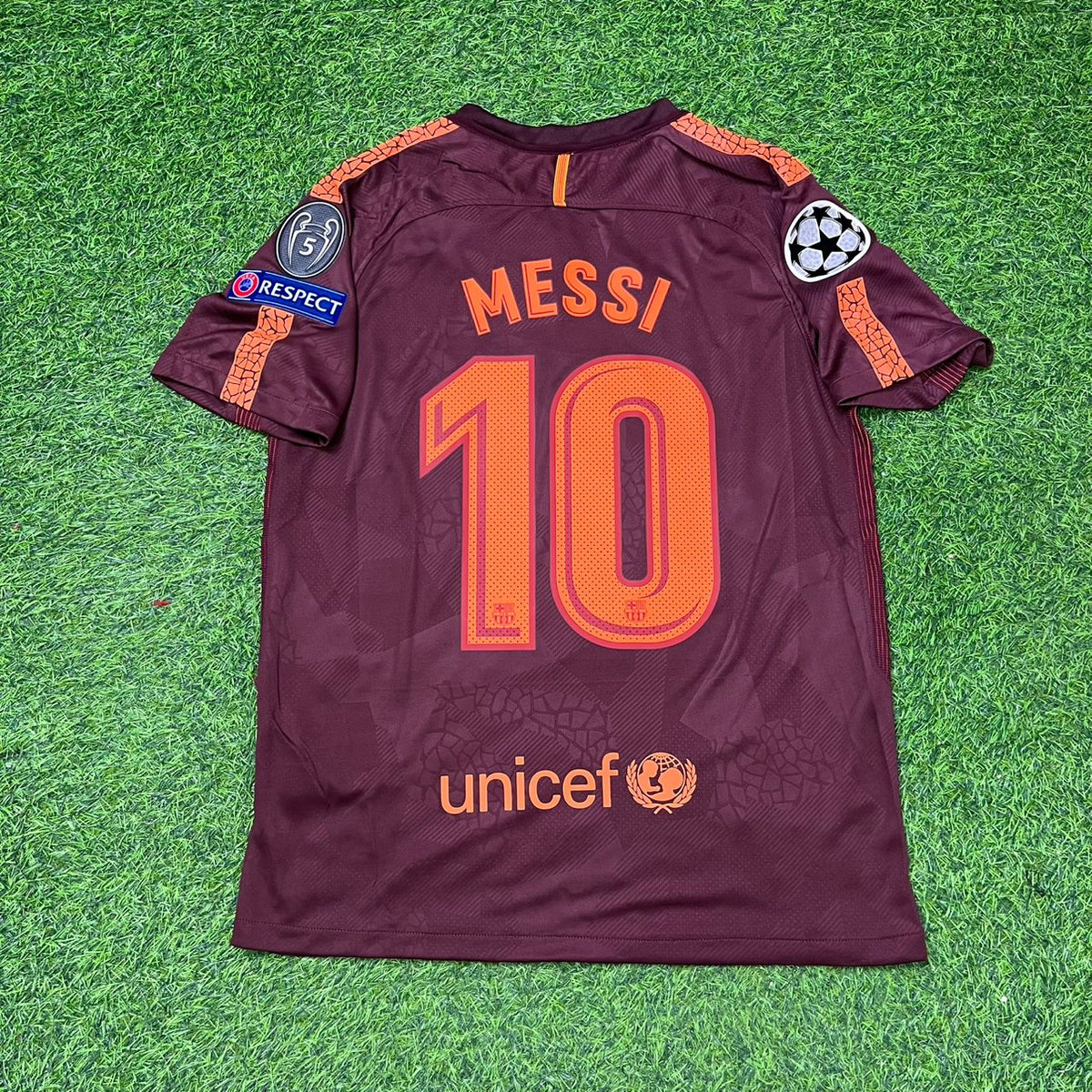 Lionel Messi Barcelona 2017-2018 Third Retro Football Jersey Pulses Football