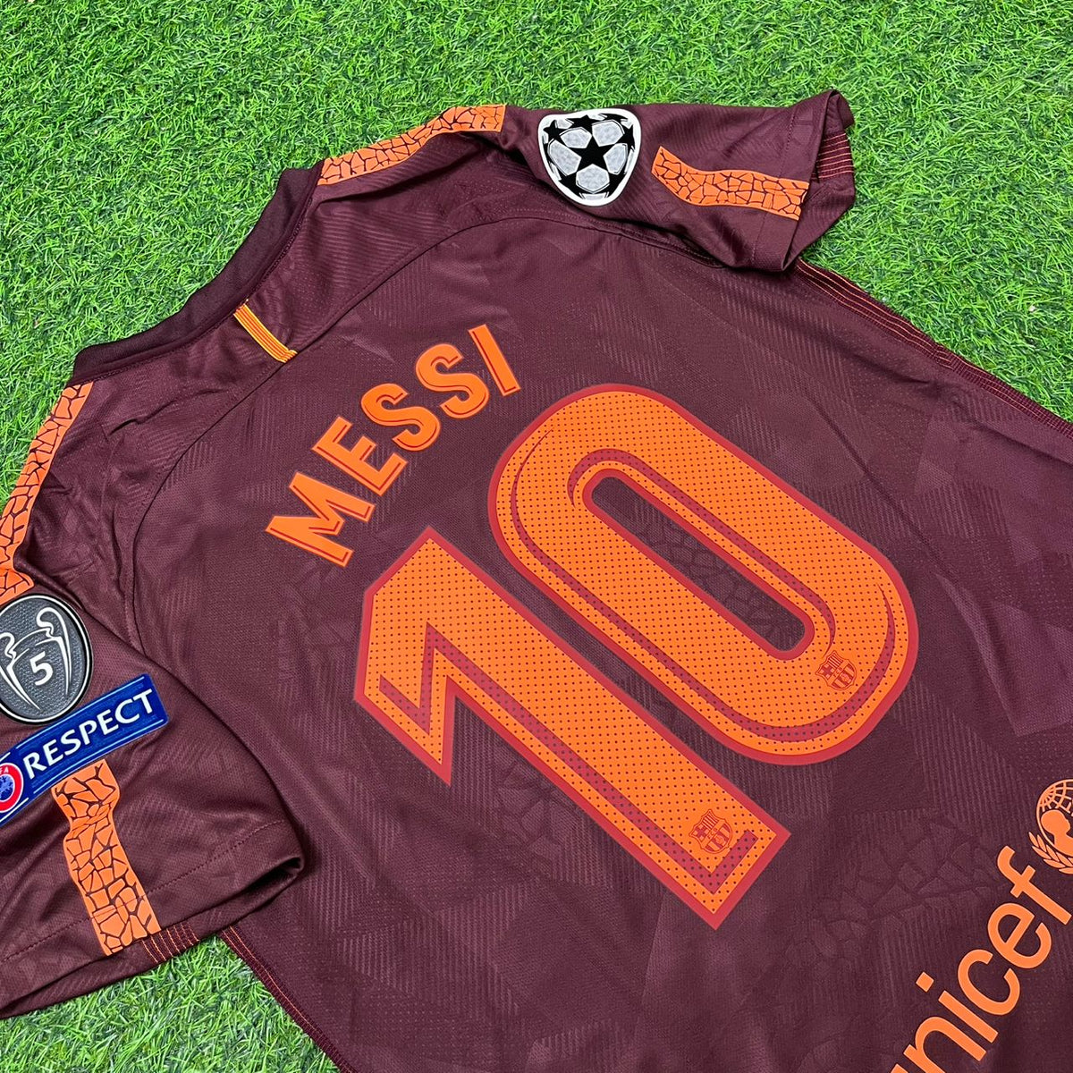 Lionel Messi Barcelona 2017-2018 Third Retro Football Jersey Pulses Football