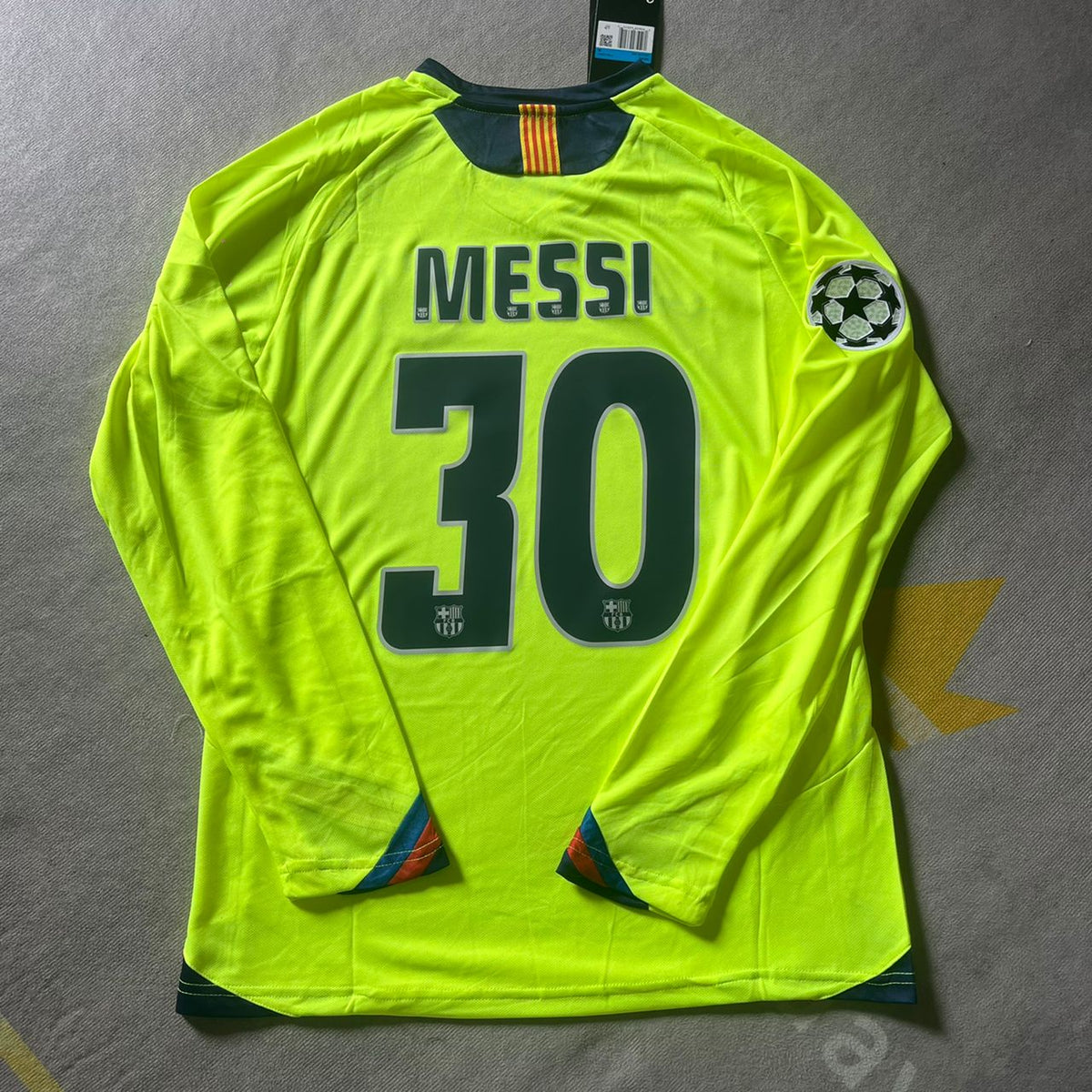 Lionel Messi Barcelona 2005-06 Season Yellow Green Retro Long Sleeve Jersey Pulses Football
