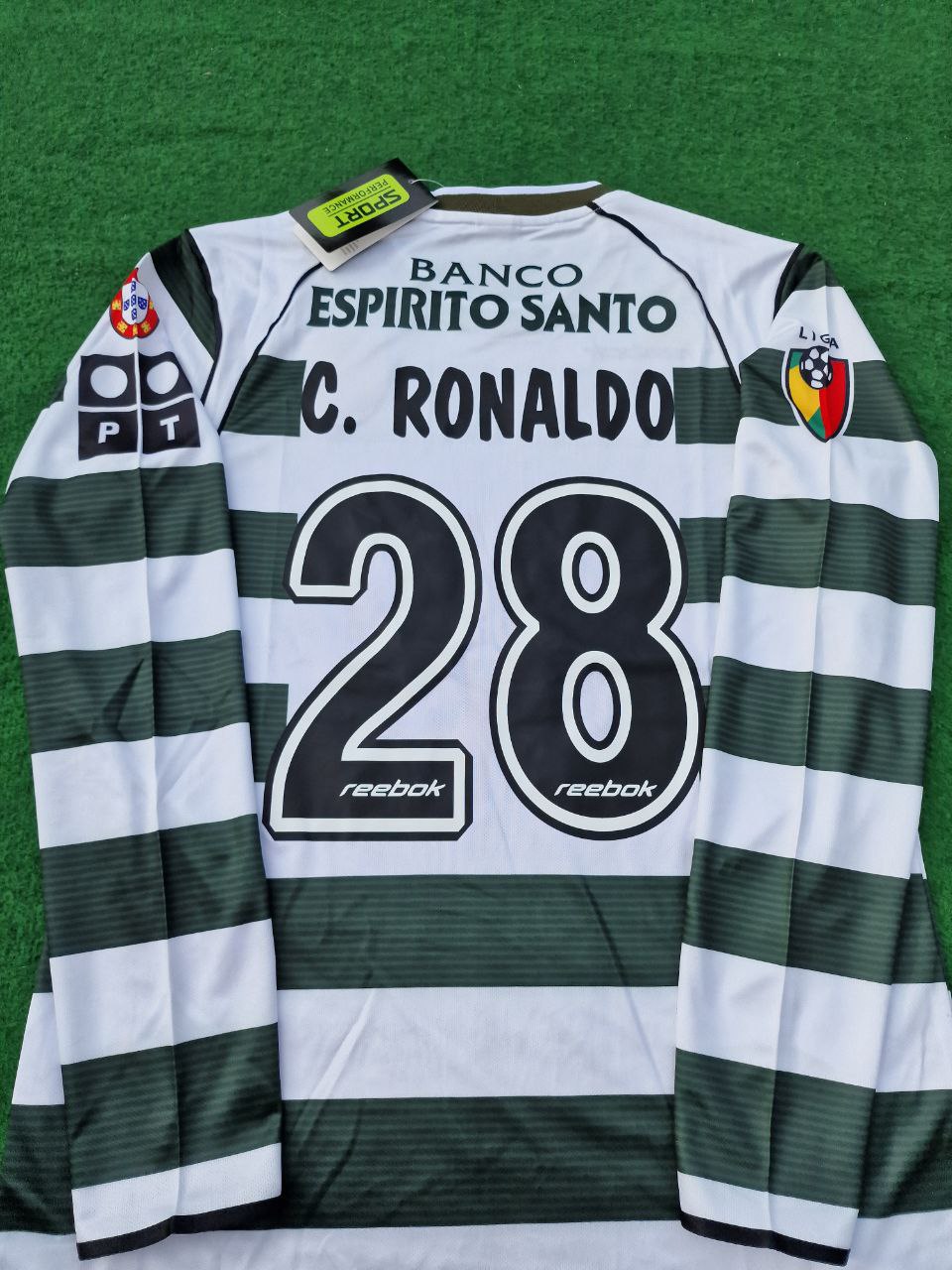Cristiano Ronaldo Sporting Lisbon 2001 2003 First Season Long Sleeve Retro Jersey Pulses Football