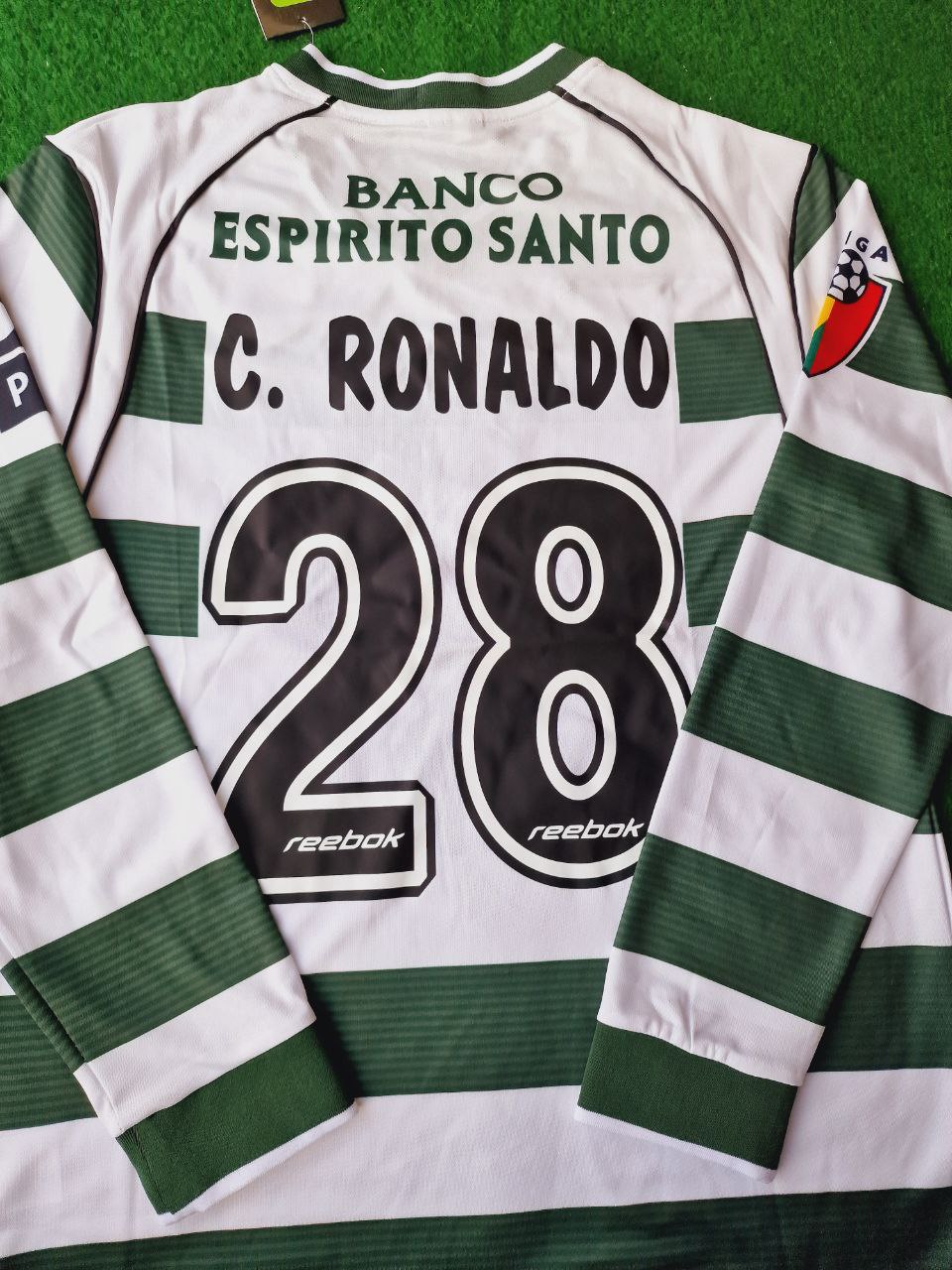 Cristiano Ronaldo Sporting Lisbon 2001 2003 First Season Long Sleeve Retro Jersey Pulses Football
