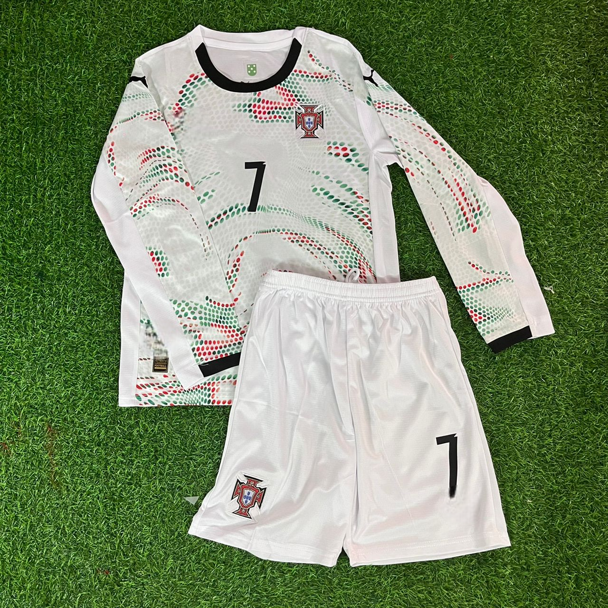 Cristiano Ronaldo Portugal White Jersey Trikot Maillot Soccer Shirt Pulses Football