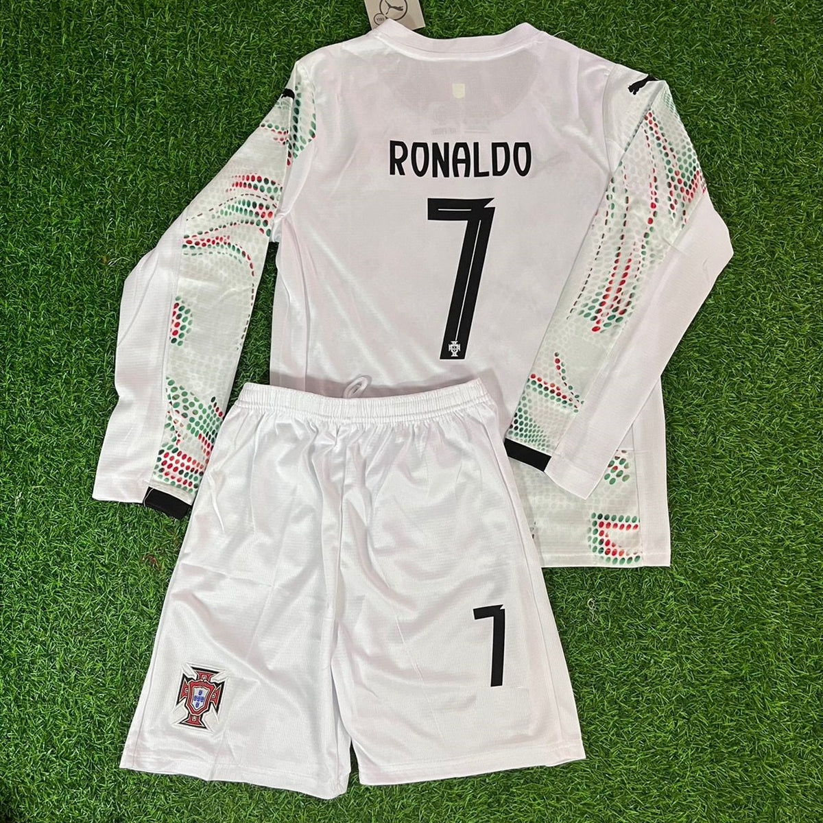Cristiano Ronaldo Portugal White Jersey Trikot Maillot Soccer Shirt Pulses Football