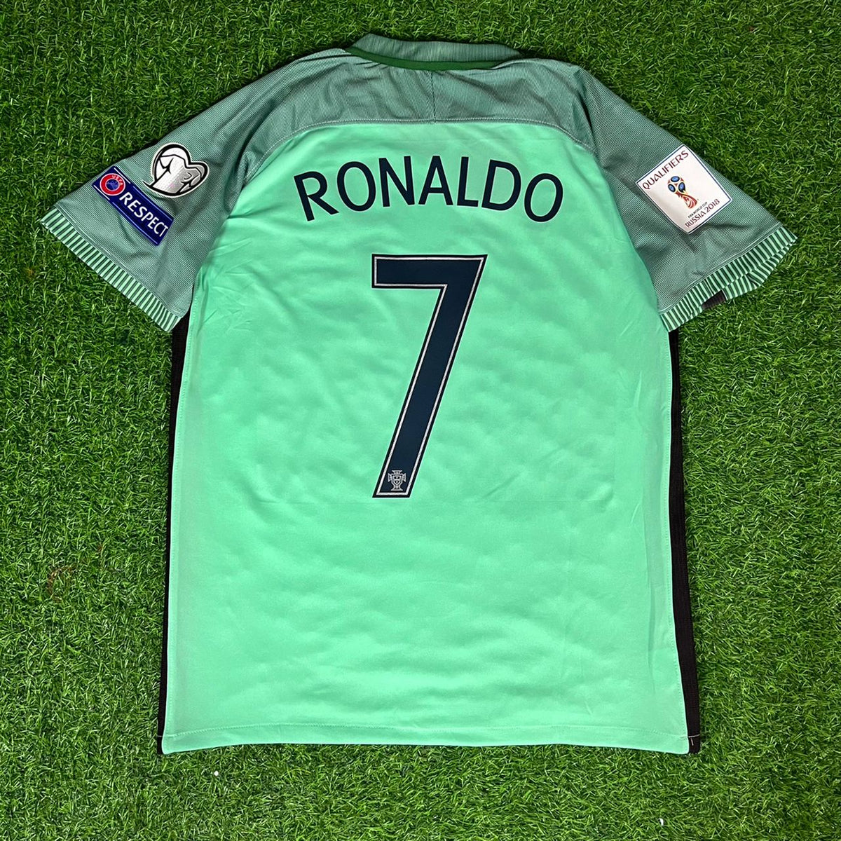Cristiano Ronaldo Portugal 2018 World Cup Kids Retro Football Jersey Kit Pulses Football