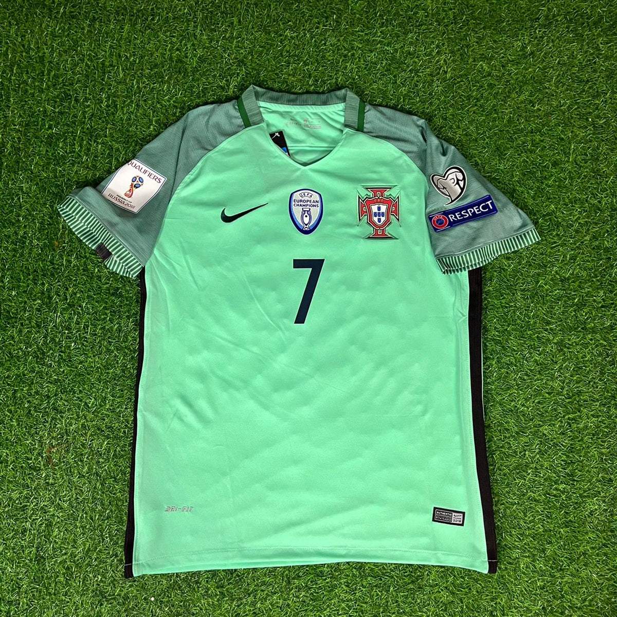 Cristiano Ronaldo Portugal 2018 World Cup Retro Jersey Pulses Football